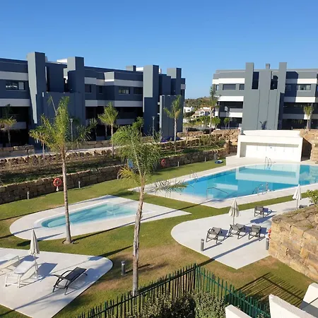 Logement Moderne Avec Jacuzzi, Piscine Chauffee Et Salle De Sport Hébergement de vacances *